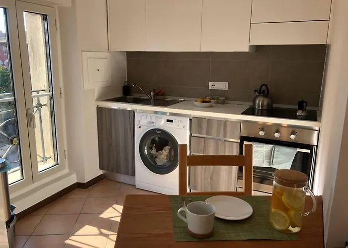 Light House: Luce E Charme In Un Piccolo Faro * Terst